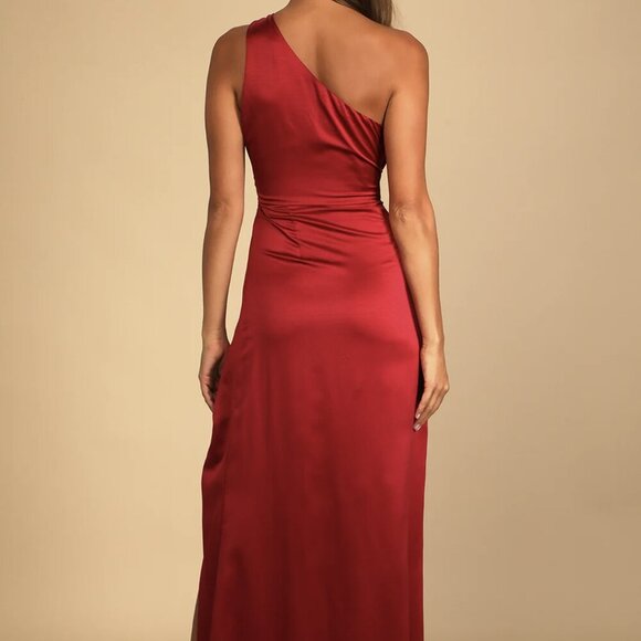 NWT Lulus Dreaming of Elegance Wine Red Satin One-Shoulder Maxi Dress - Picture 2 of 9